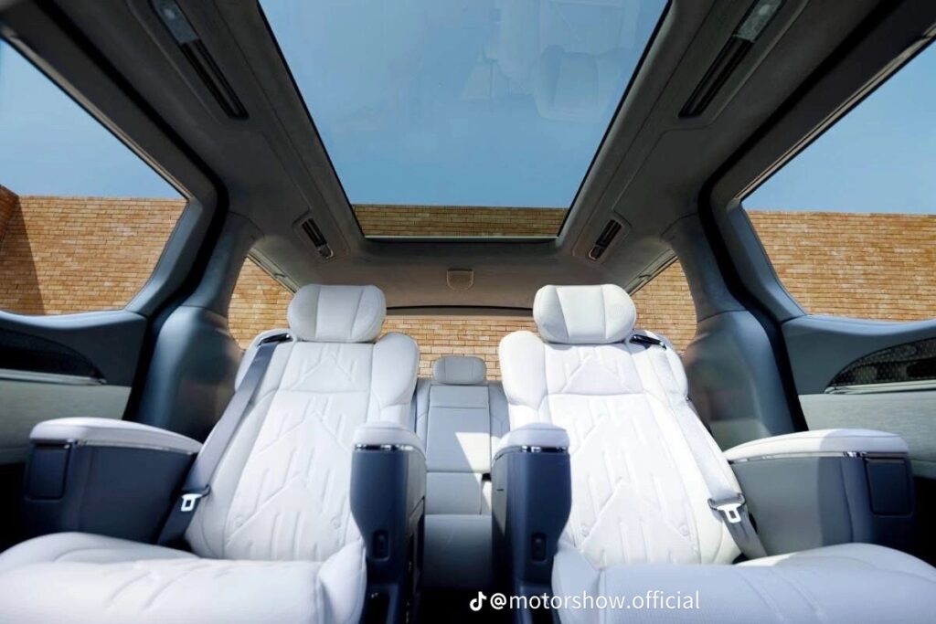 ZEEKR 009 – Pure Electric Luxury MPV by GB Limousine