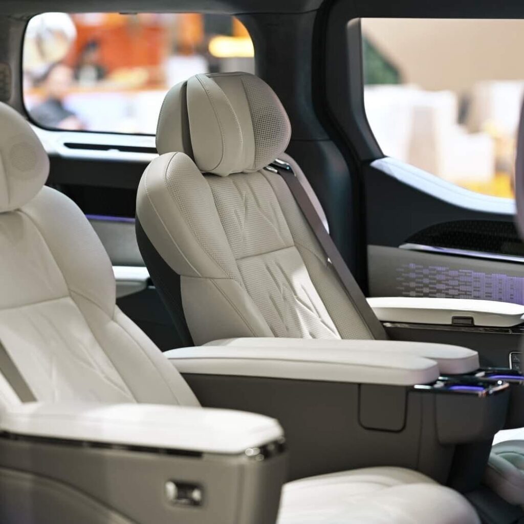 ZEEKR 009 – Pure Electric Luxury MPV by GB Limousine